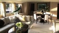 ISLAND TIME -  Main salon